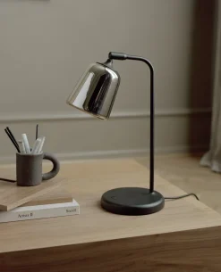 Material Bordslampa Naturlig ek
