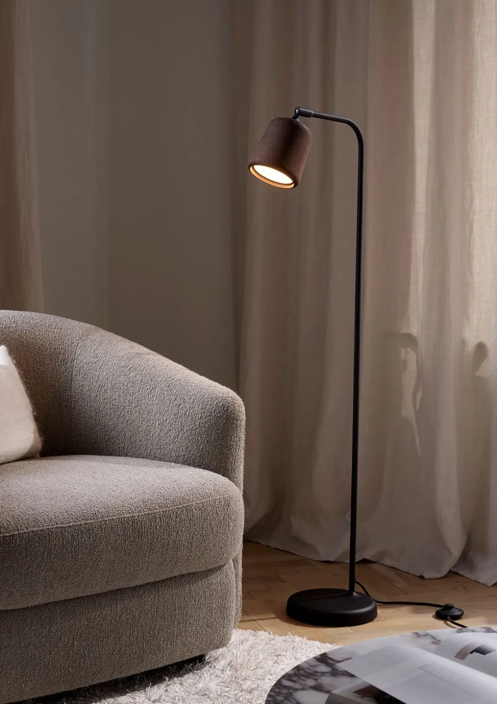 Material Golvlampa | Det Svarta Fåret