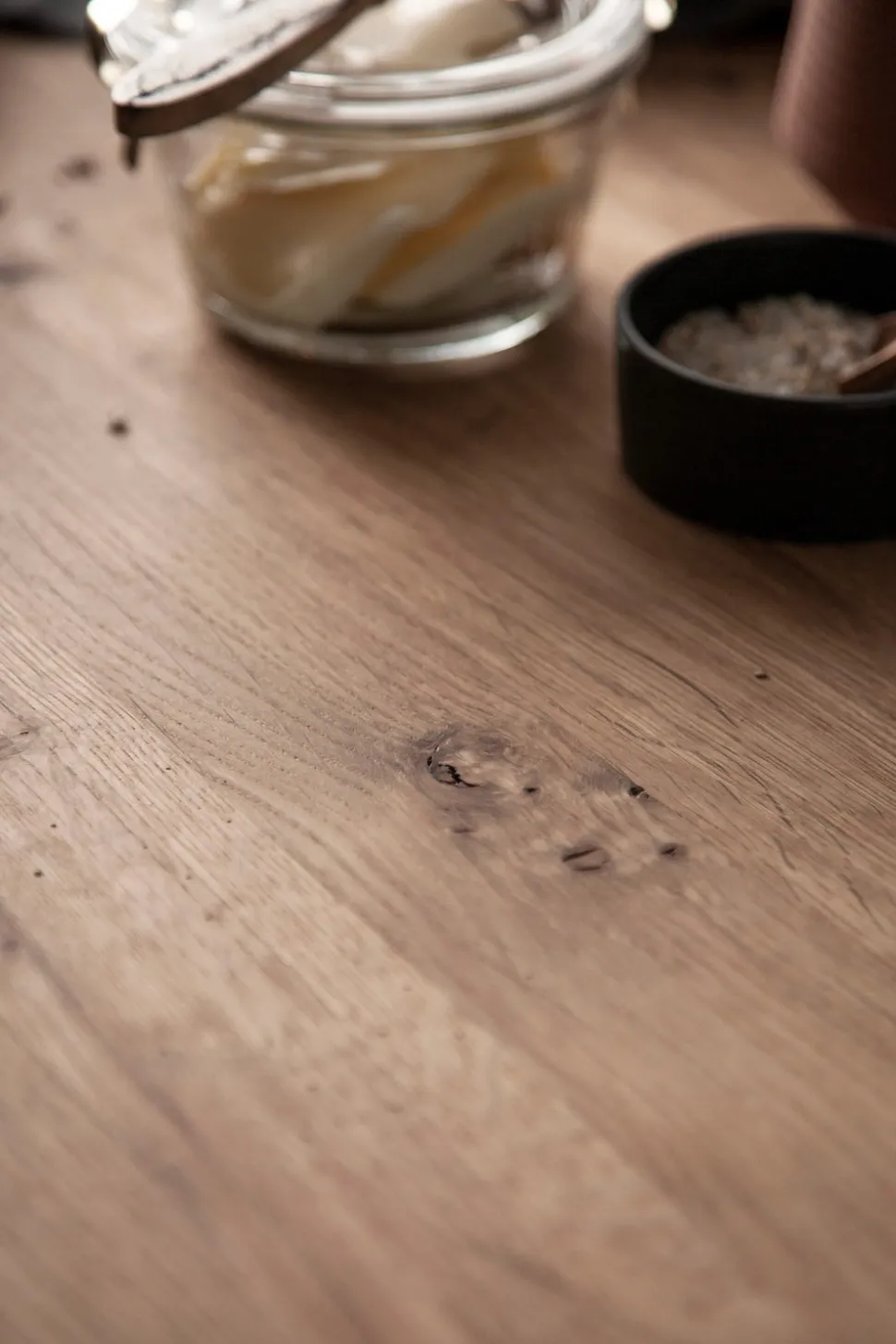 Monogram Steel Matbord | Runt