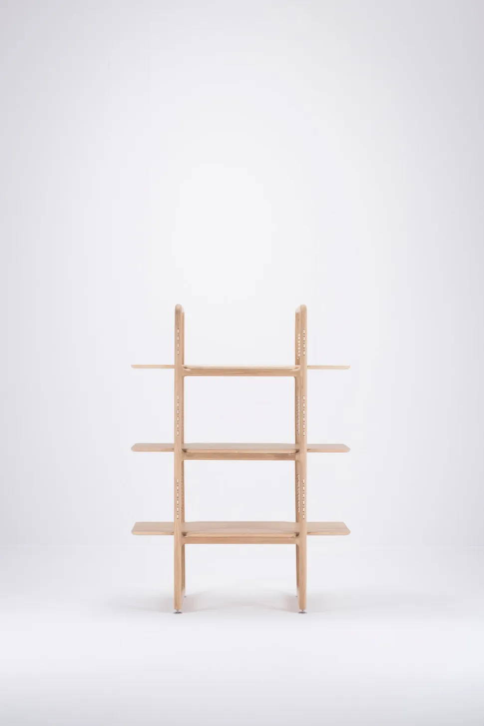 Muse bokhylla 140