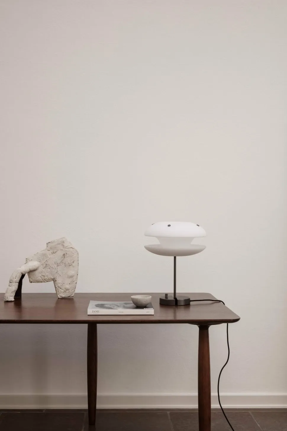 Oku Matbord | Black 250