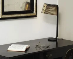 Owalo 7020 bordlampa Svart