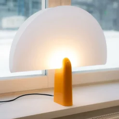 Pavo Bordslampa | Gul