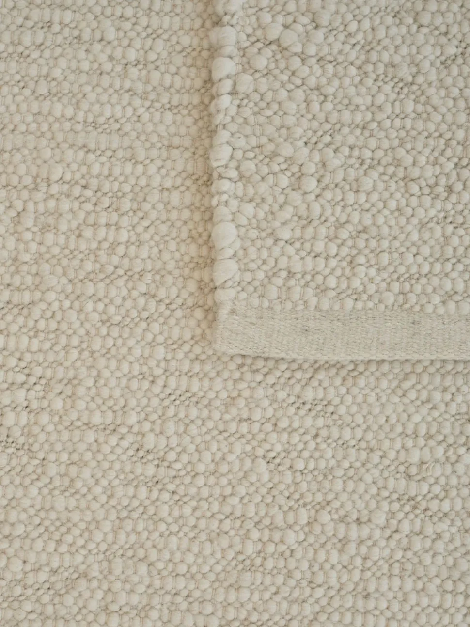Pebbled Poem Matta White 170x240