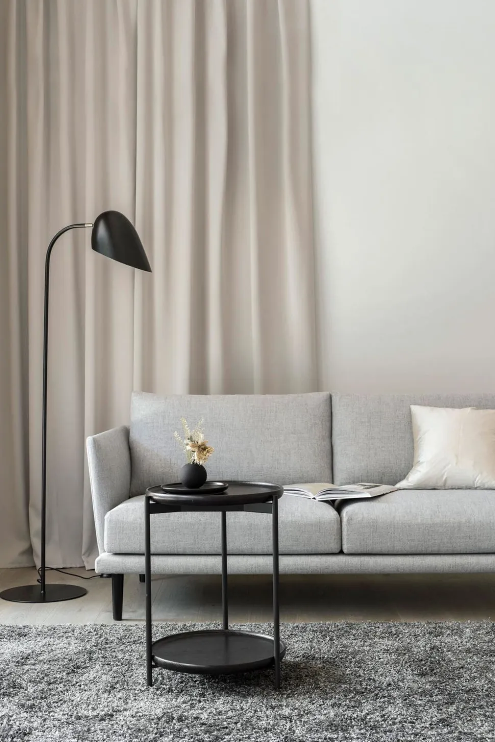 Plateau Soffbord Ø40 | Svartbetsad Ask
