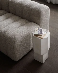 Quartz Podium | Chalk