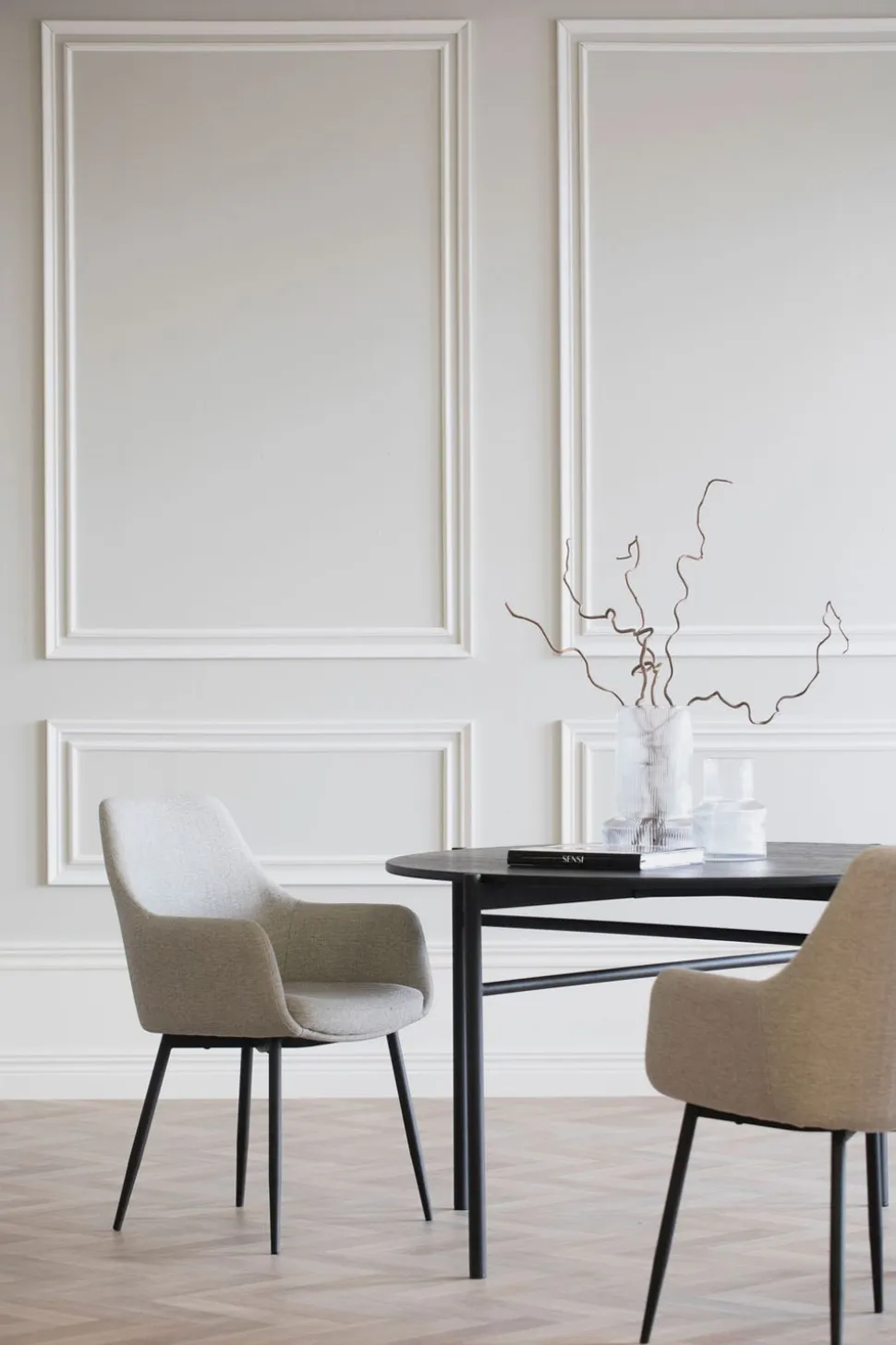 Reily Karmstol | Beige