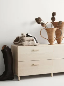 Relief Byrå Låg Beige | Ben