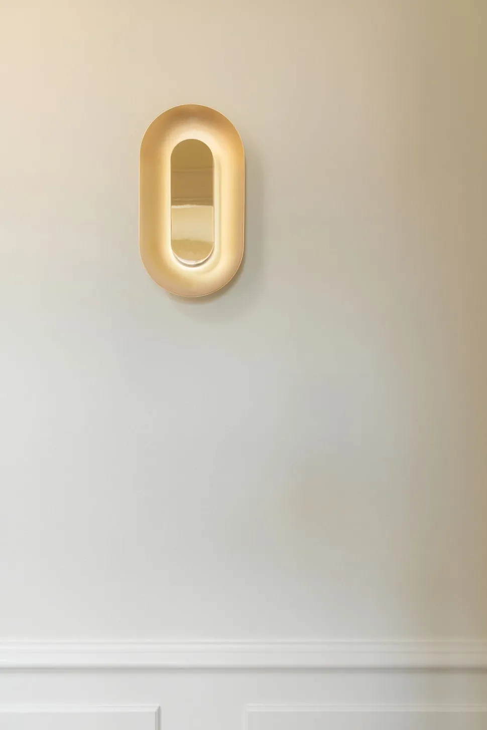 Sasi Vägglampa Small |Brass