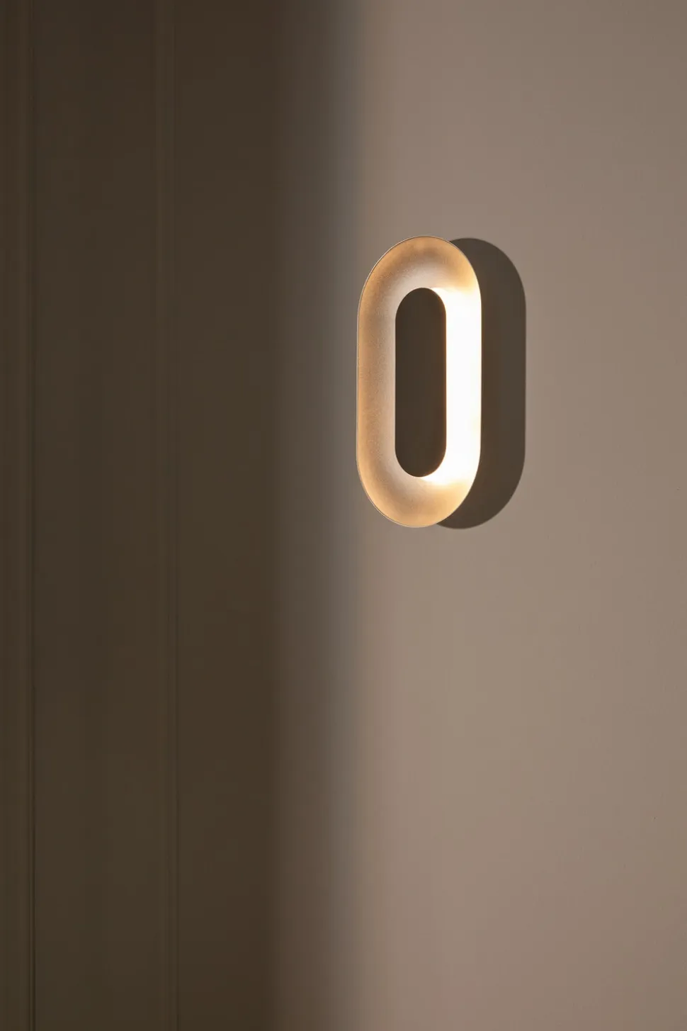 Sasi Vägglampa Small | Silver