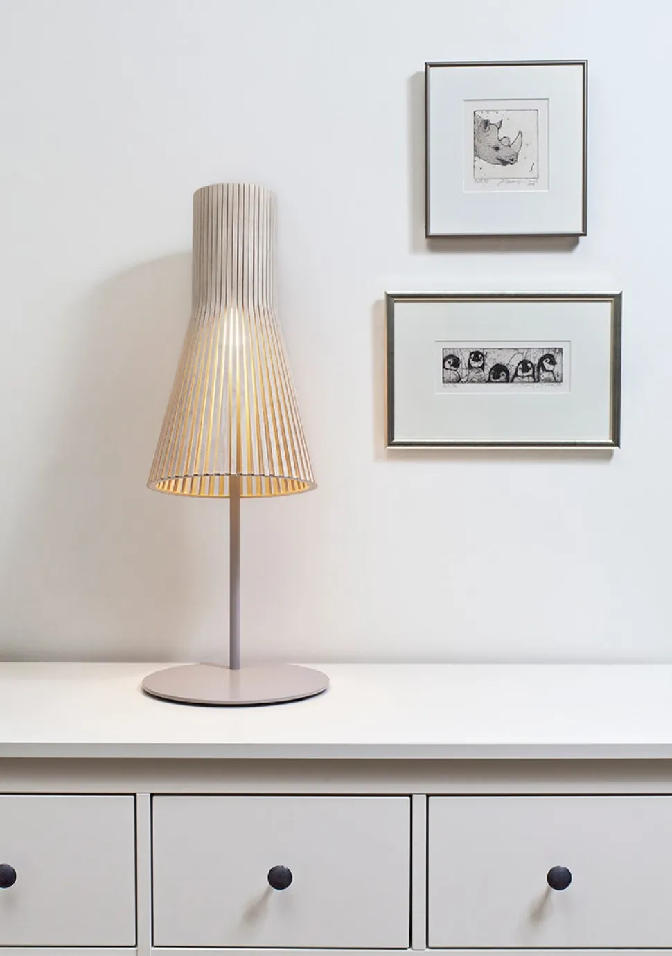 Secto 4220 bordlampa Valnöt