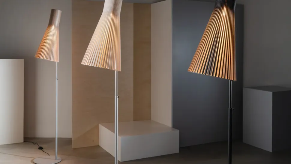Secto 4210 golvlampa Naturbjörk
