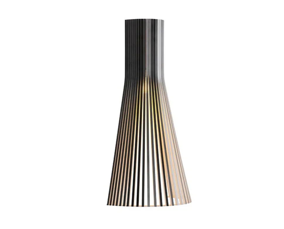 Secto 4230 vägglampa Svart
