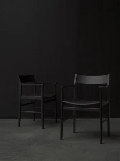 Siza Karmstol | Svartlaserad Ask/Skinnsits