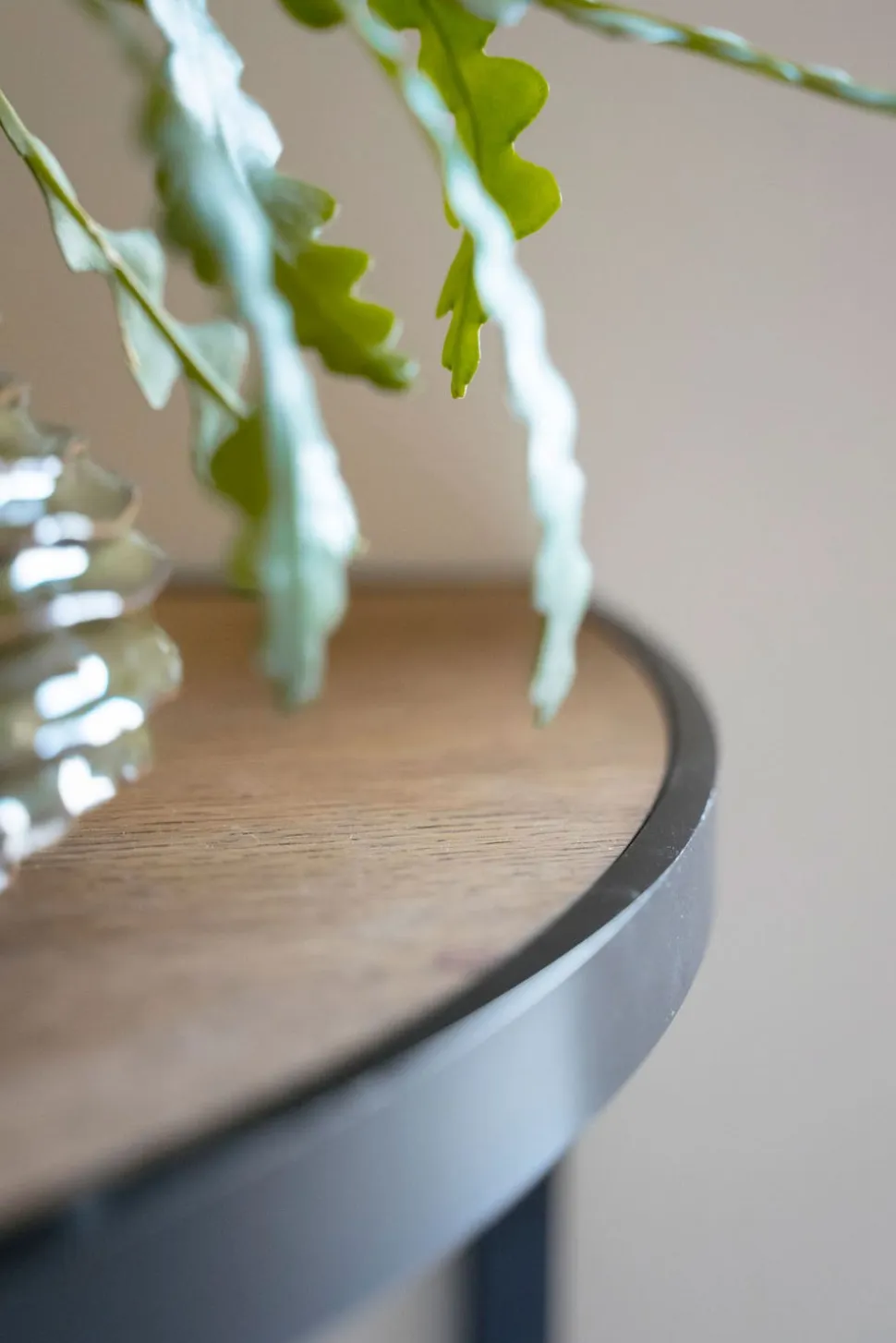 Square Hallbord | Svart/ Burned Walnut
