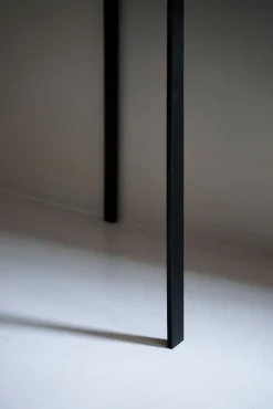 Square Hallbord | Svart/ Svart Ek