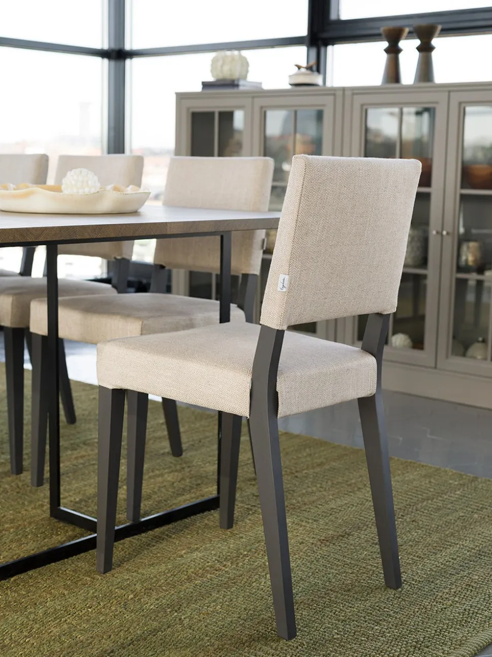 Square Matbord 200 | Svart Ek