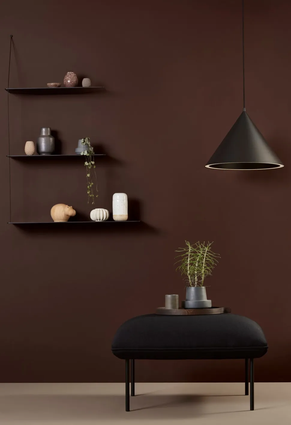 Stedge hylla 60 cm svart ek