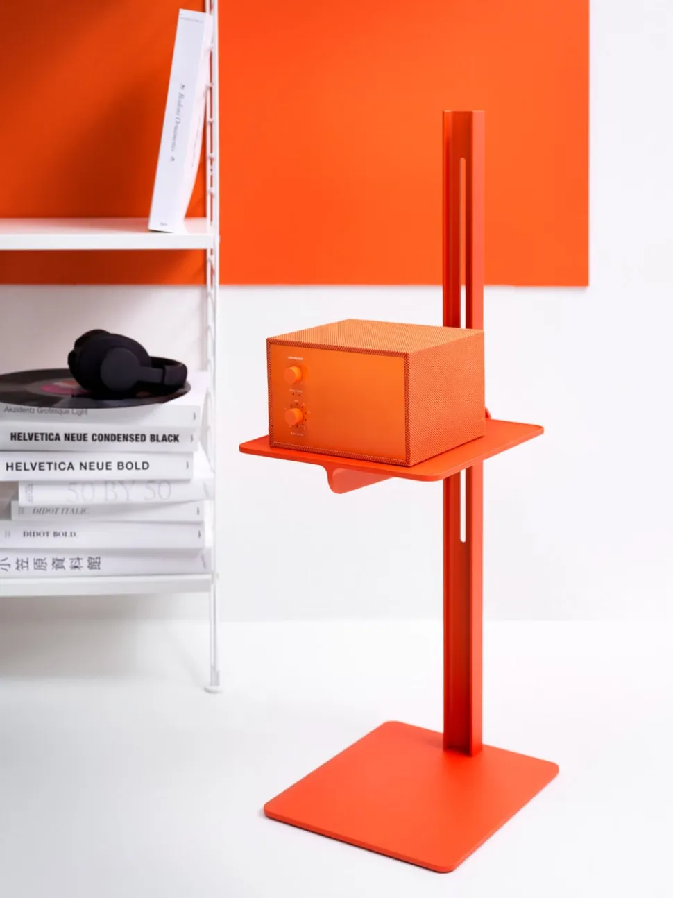 String Museum Sidobord | Svart