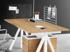 String Works Skrivbord | Höj- & Sänkbart, Vit Laminat 120x78