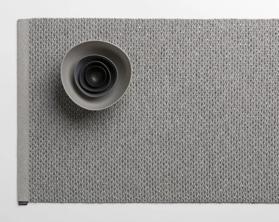 Svea matta Warm Grey 140x220