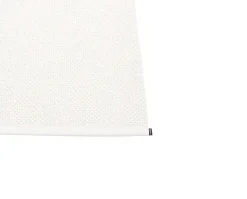 Svea matta White Metallic 140x220