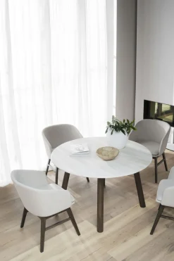 Taransay Matbord Ø125 | Beige Travertin / Brun Ek