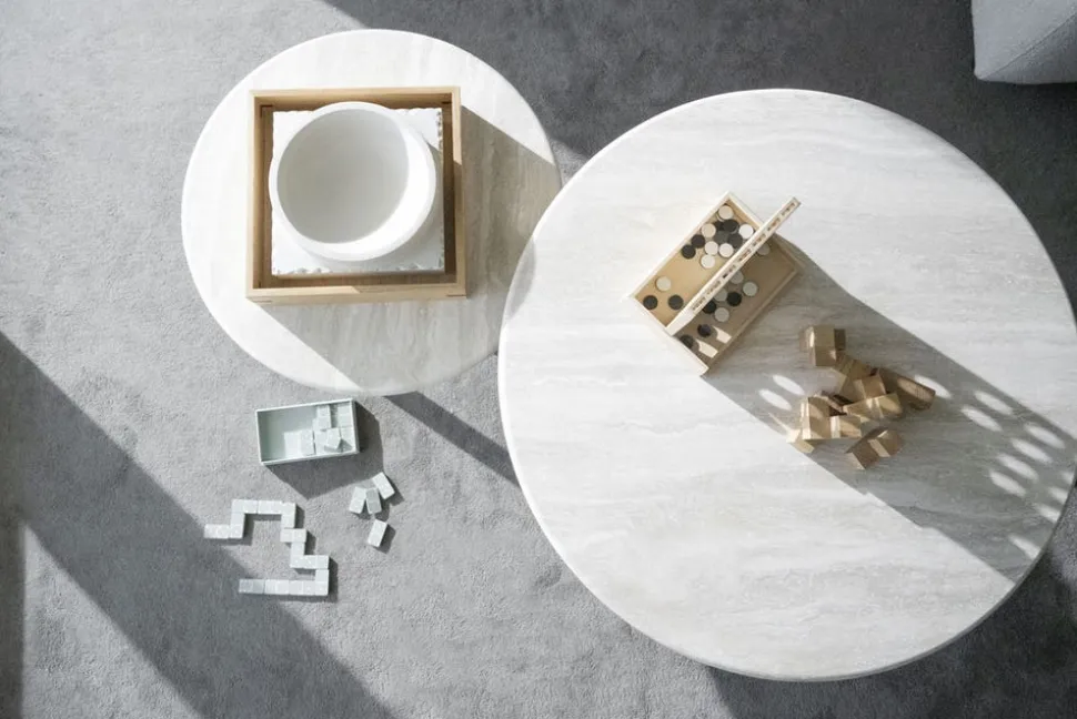 Taransay Soffbord Ø60 | Beige Travertin / Brun Ek