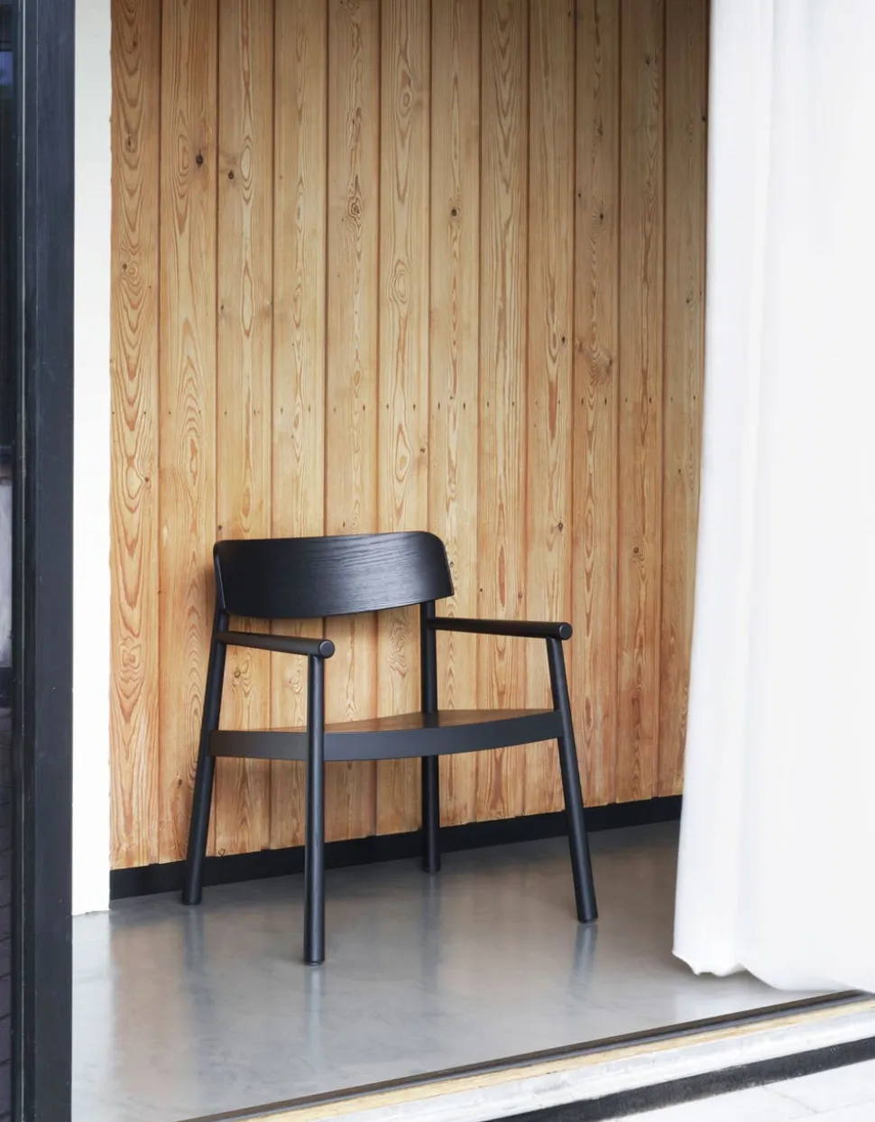 Timb Loungefåtölj | Träsits | Black
