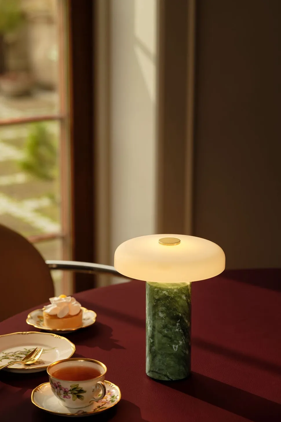 Trip Bordslampa | Apple/ Opal Glossy