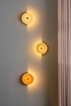 Trip Vägglampa | Moss/ Amber