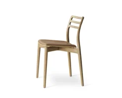 Vipp 481 Cabin Chair | Ljus Ek | Sand Läder