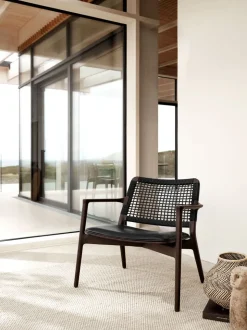 Vipp 488 Cabin Lounge Chair | Dark Oak