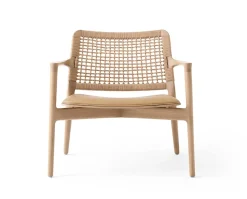 Vipp 488 Cabin Lounge Chair | Light Oak