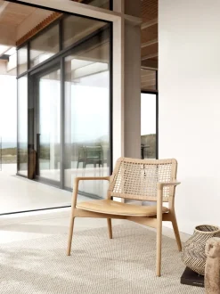 Vipp 488 Cabin Lounge Chair | Light Oak