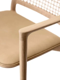 Vipp 488 Cabin Lounge Chair | Light Oak
