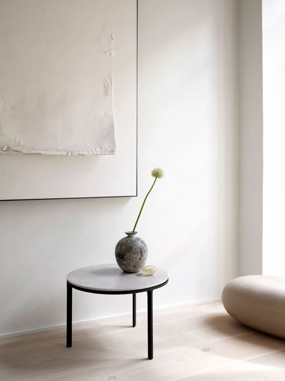 Vipp 423 Coffee Table Ø60 | Marmor, Sky Grey