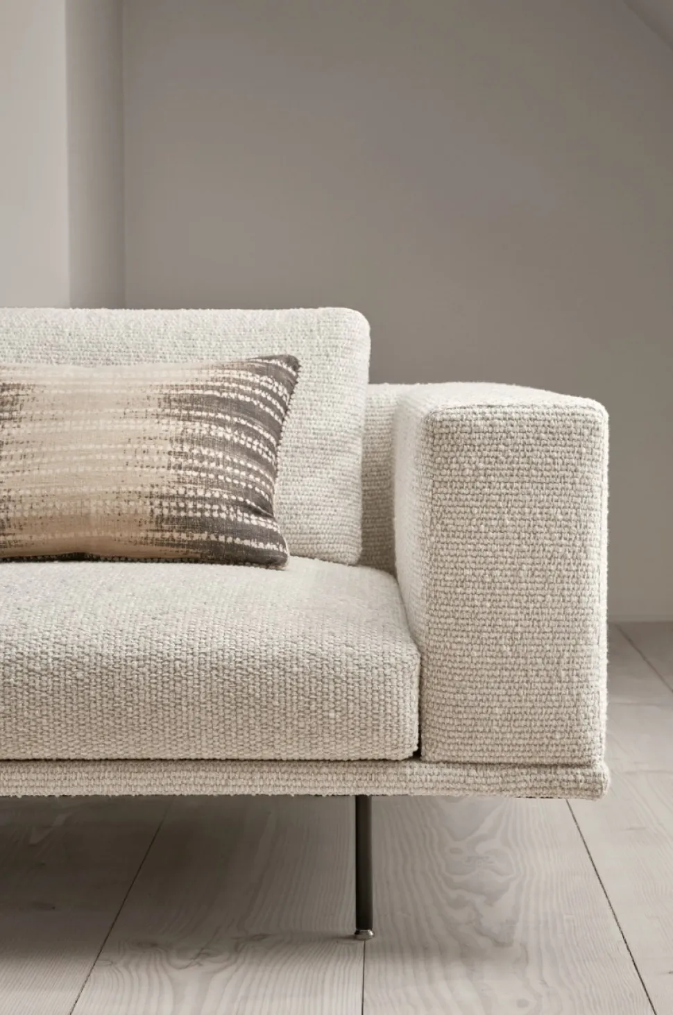Vipp610 Loft Soffa 3-sits | Bark Off White/Light Grey