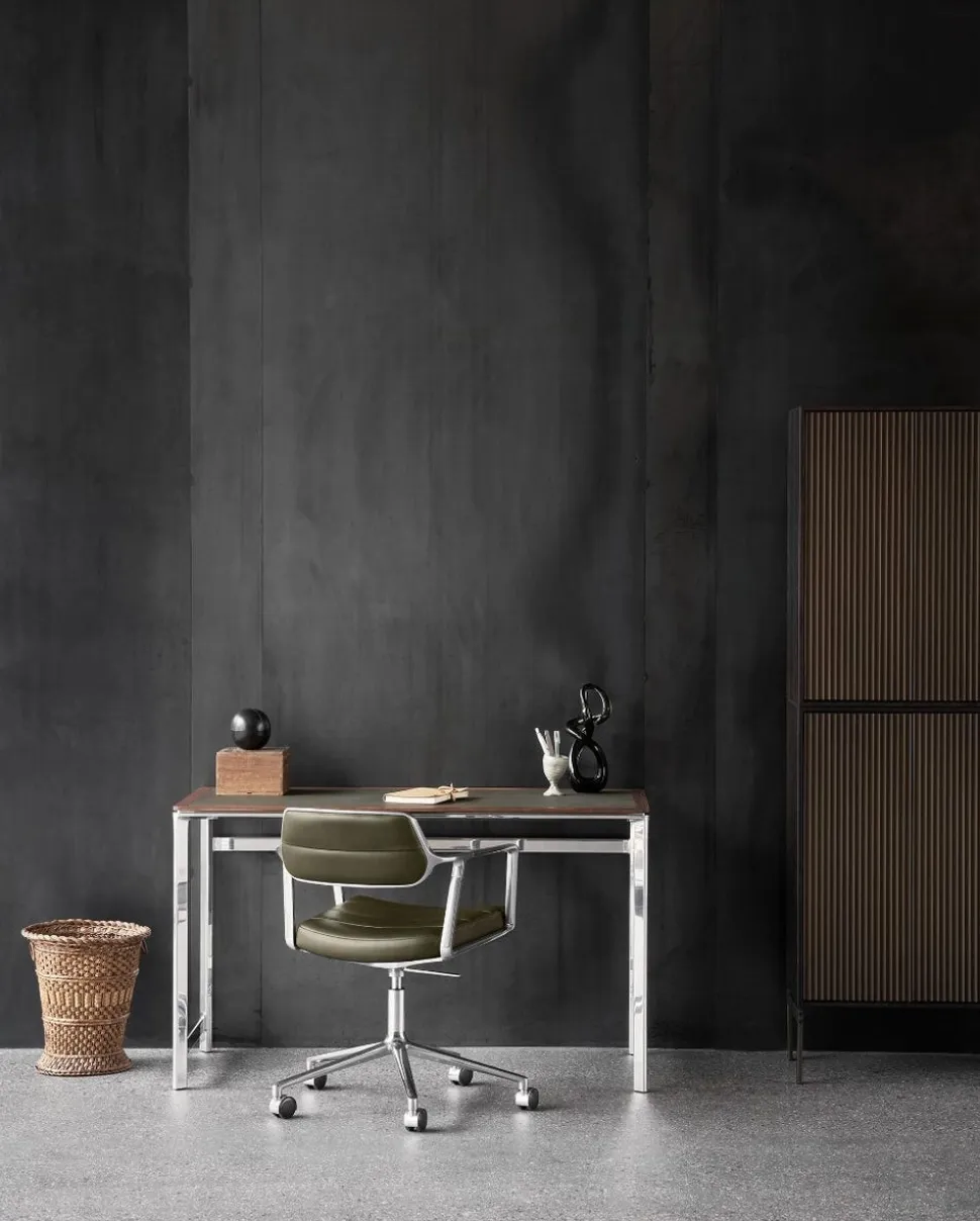 Vipp 430 Studio Skrivbord | Bosco läder, Valnöt