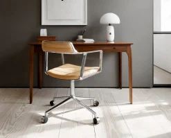 Vipp 452 Swivel Chair | Hjul | Polerat Aluminum, Sandfärgat Läder