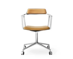 Vipp 452 Swivel Chair | Hjul | Polerat Aluminum, Sandfärgat Läder