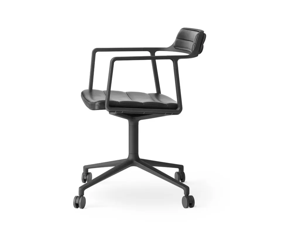 Vipp 452 Swivel Chair | Hjul | Pulverlackat Aluminum, Svart Läder