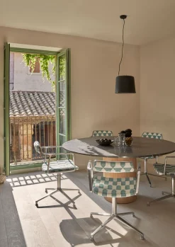 Vipp 452 Swivel Chair | Lagrasse, Polerat Aluminium