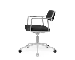 Vipp 453+ Swivel Stol | Hjul | Svart Läder, Polerat Aluminium