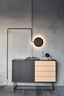 Virka Sideboard Hög | Svart / Vitpig.