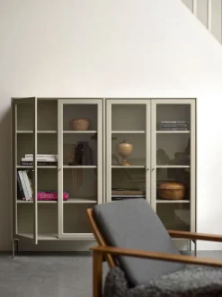 Volt Skåp Glasdörr 130 | Beige / Svart