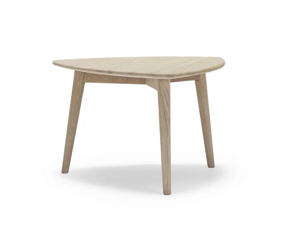 Yngve Soffbord | 60x60 | Vitoljad ek