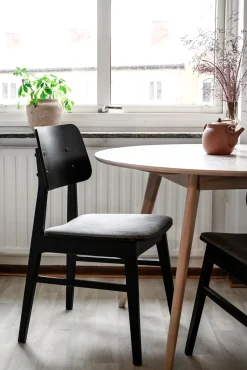 Yumi Matbord | Runt Ø115, Mattlackad Ek