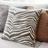 Zebra kudde 50x50 Brun